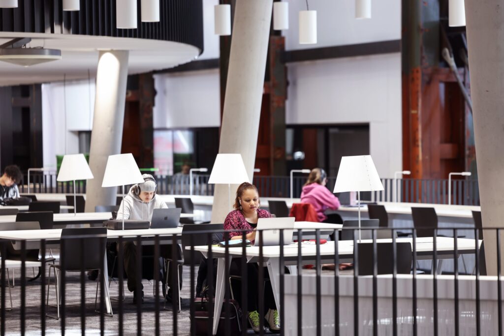 20240422 LLC Photoshooting Sophie Margue 7 scaled