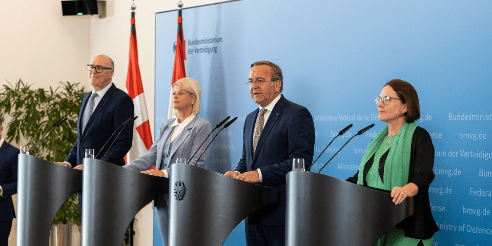 Cooperação europeia de defesa ganha novo eixo com estreia luxemburguesa Encontro de Ministros da Defesa de Língua Alemã: Colaboração em