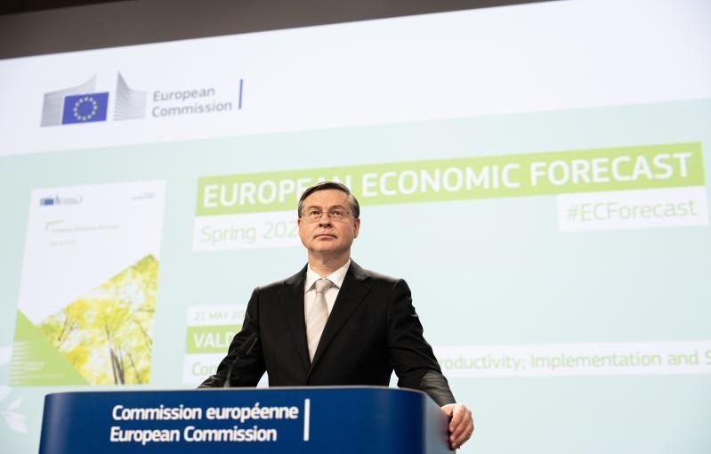 PIB luxemburguês deverá acelerar em 2026 e 2027