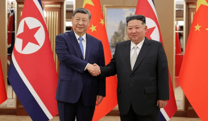 Xi Jinping em visita histórica à Coreia do Norte