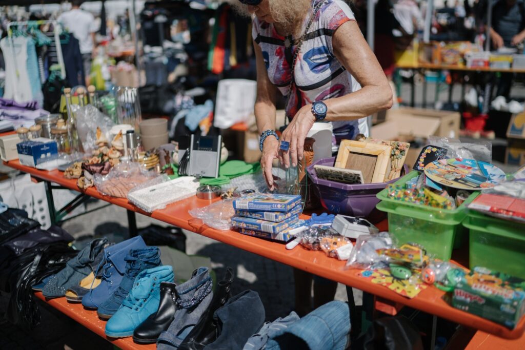 Vide-grenier na place Guillaume II convida luxemburgueses a trocar o que já não precisam
