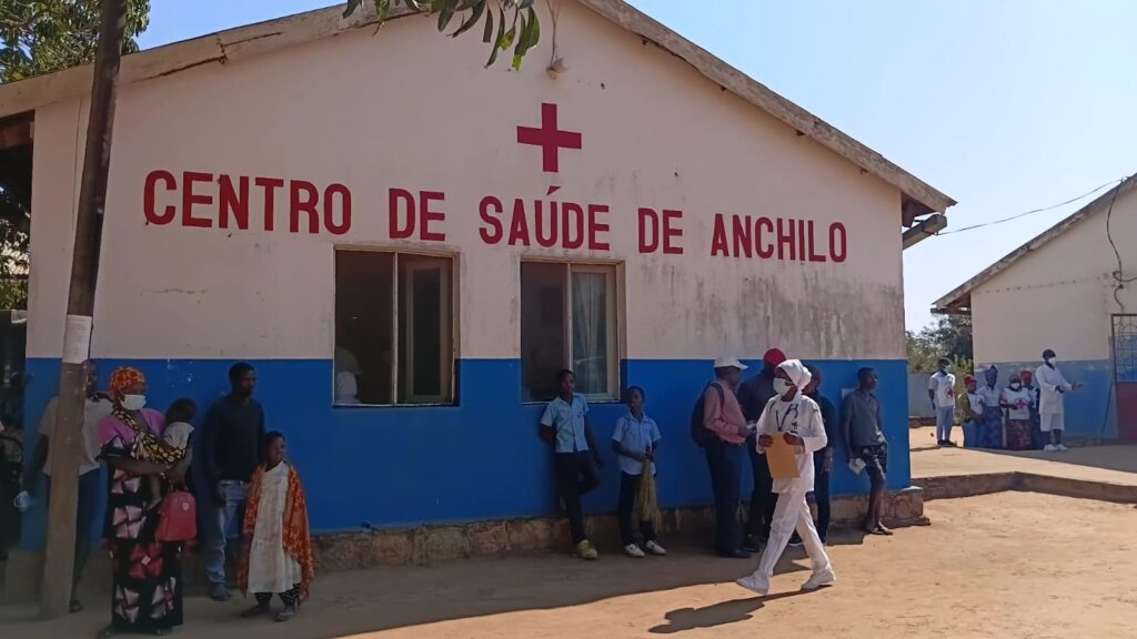 Água chega a Anchilo, Moçambique