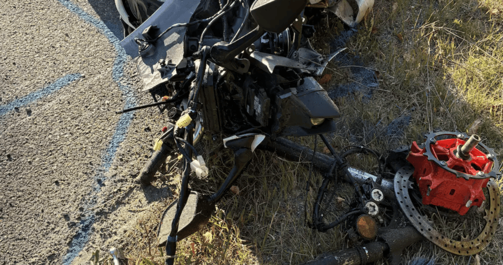 Colisão frontal mata motociclista