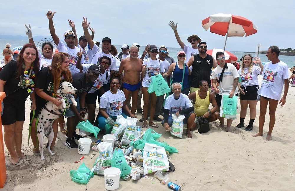 Limpeza de praias mobiliza Brasil