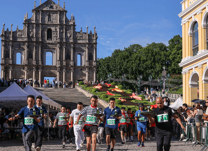 Corrida das bandejas regressa a Macau
