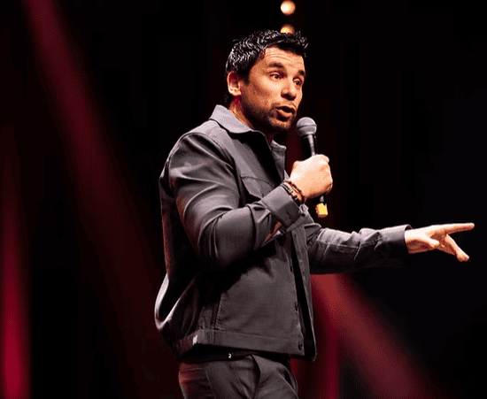 Alex Monteiro entre psicologia e humor