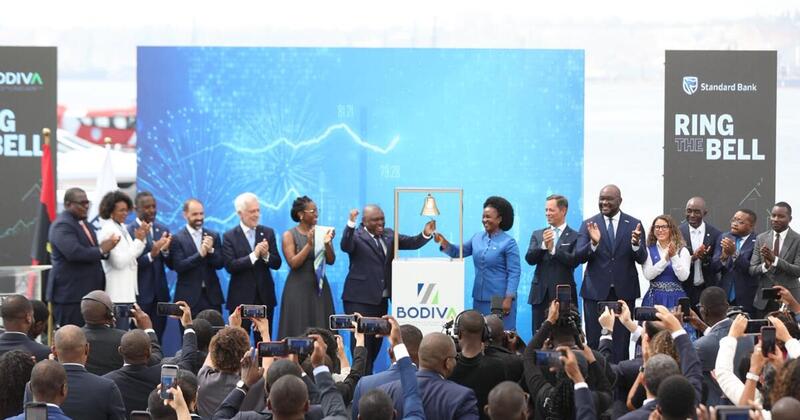 Standard Bank Angola estreia na bolsa