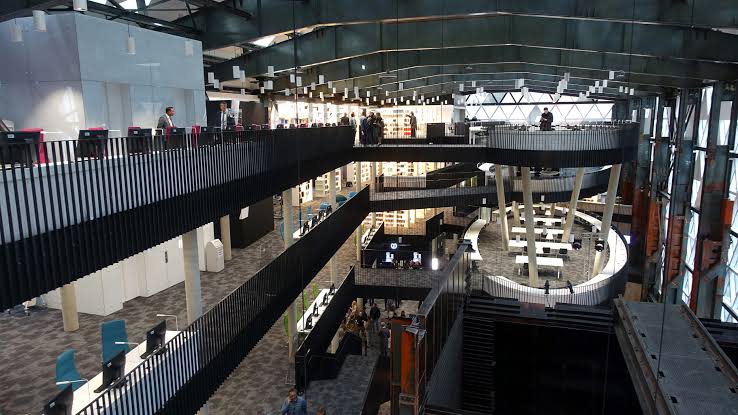 Reviravolta histórica nas universidades locais